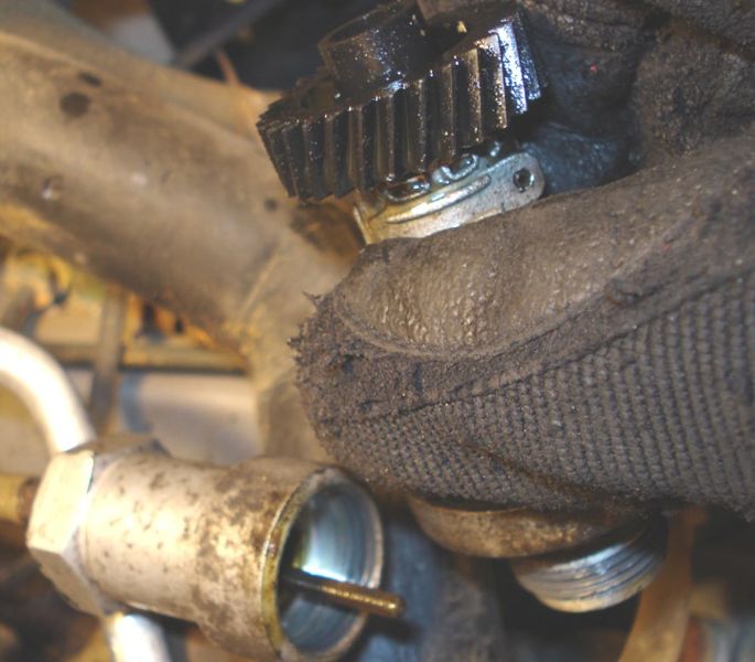 File:SpeedometerCableAndGear.jpg